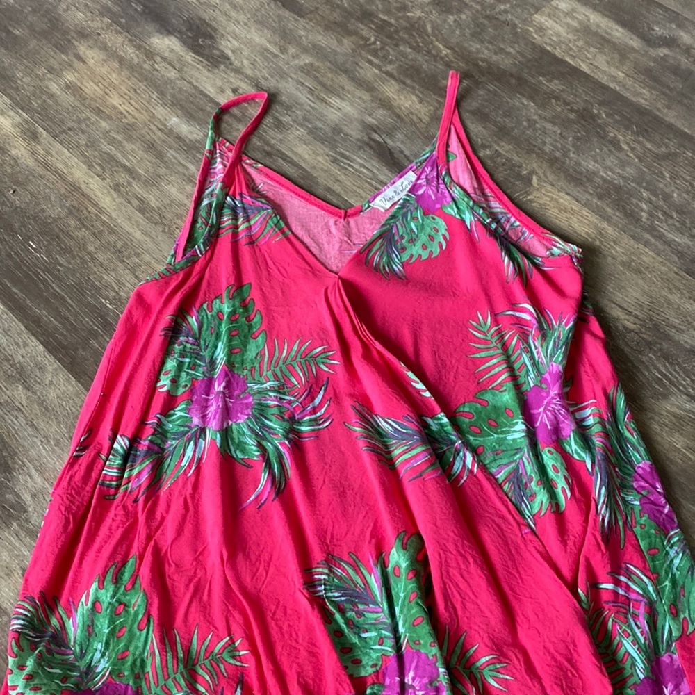 Floral tank